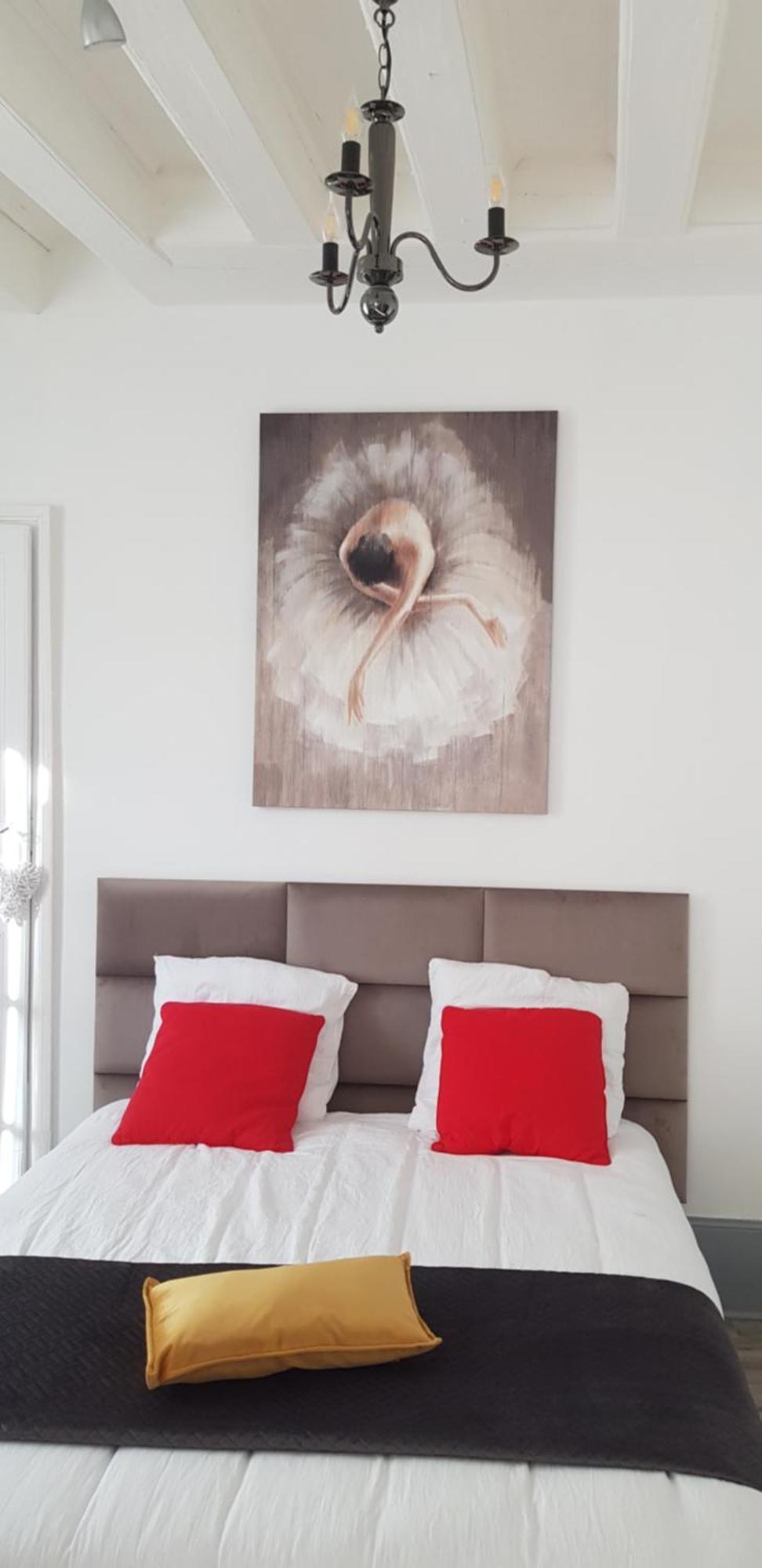 Апартаменты Cosy Entre Centre Et Hopital Монлюсон Экстерьер фото