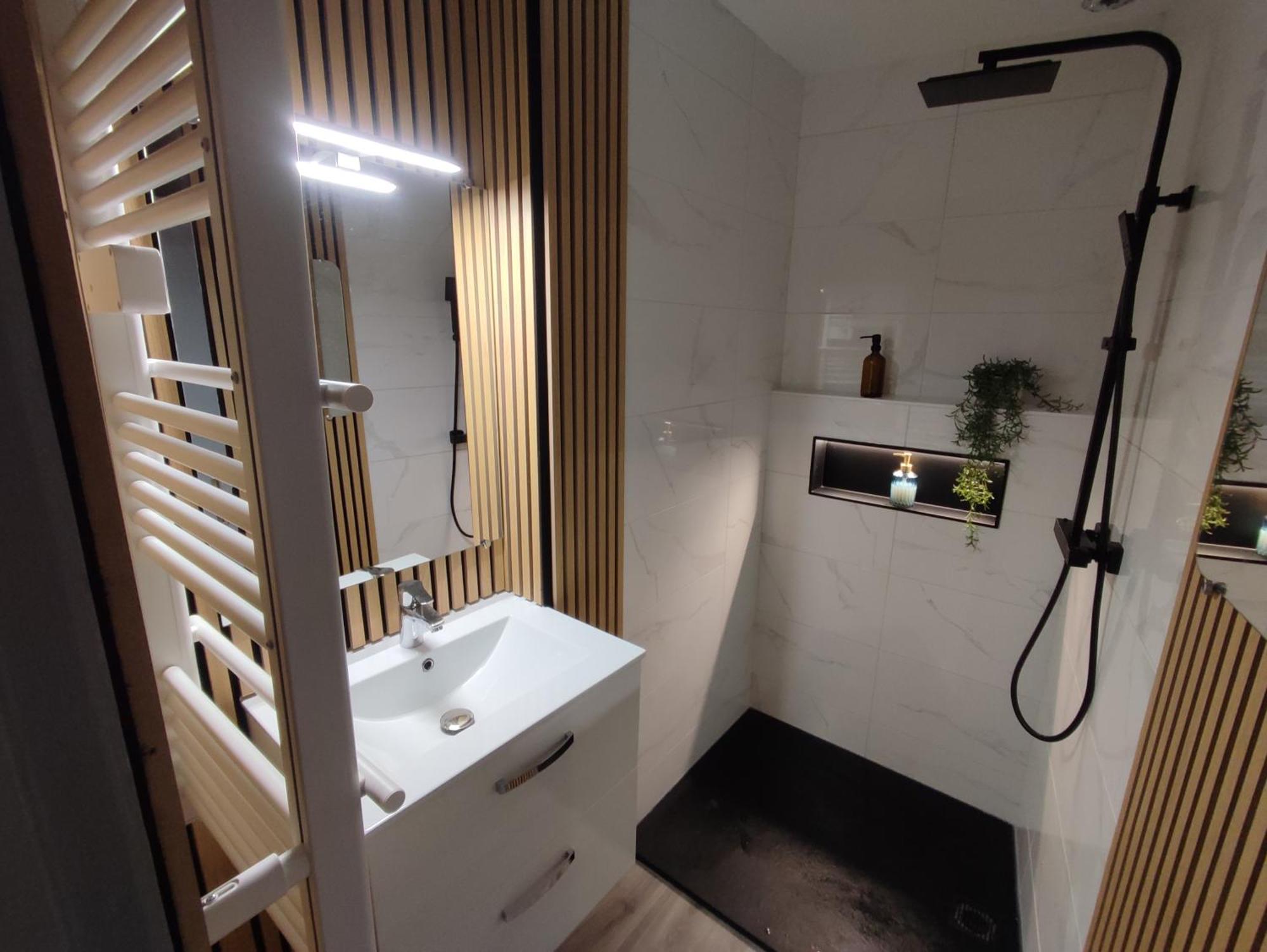Апартаменты Cosy Entre Centre Et Hopital Монлюсон Экстерьер фото